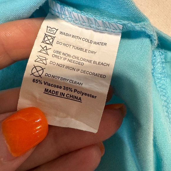 SHEIN Size Large Women's V-Neck Aqua T-Shirt - Picture 3 of 5